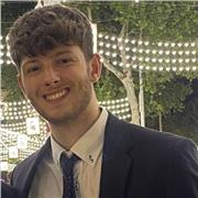 Profesor de Bachillerato y ESO y de la facultad de Derecho